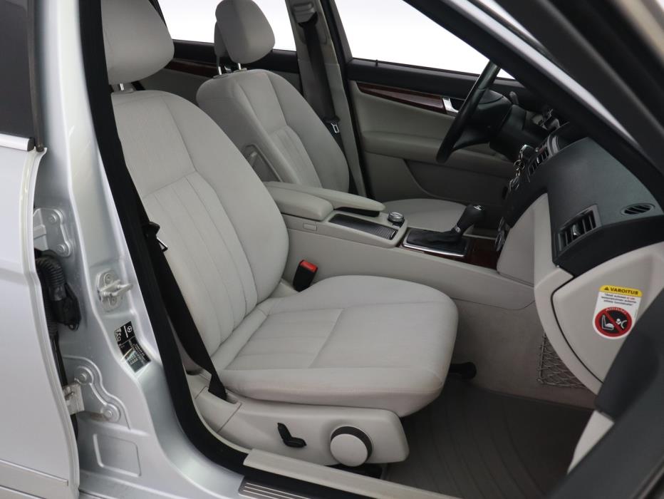 MERCEDES-BENZ C 2009