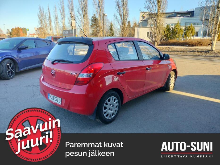 HYUNDAI i20 2010