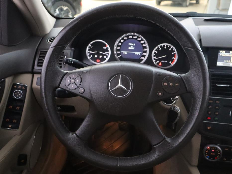 MERCEDES-BENZ C 2008