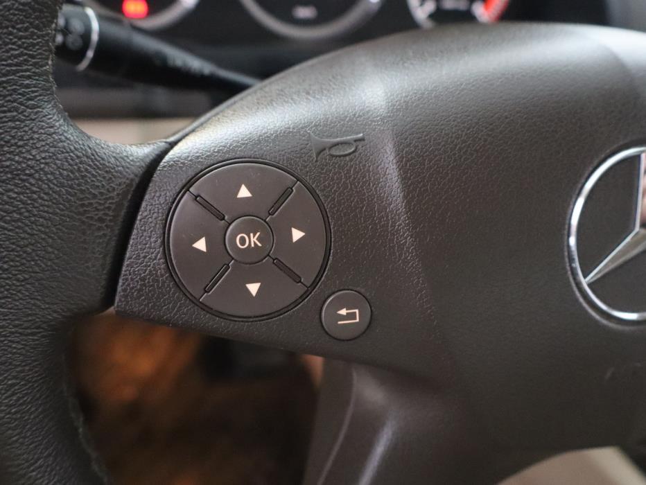 MERCEDES-BENZ C 2008