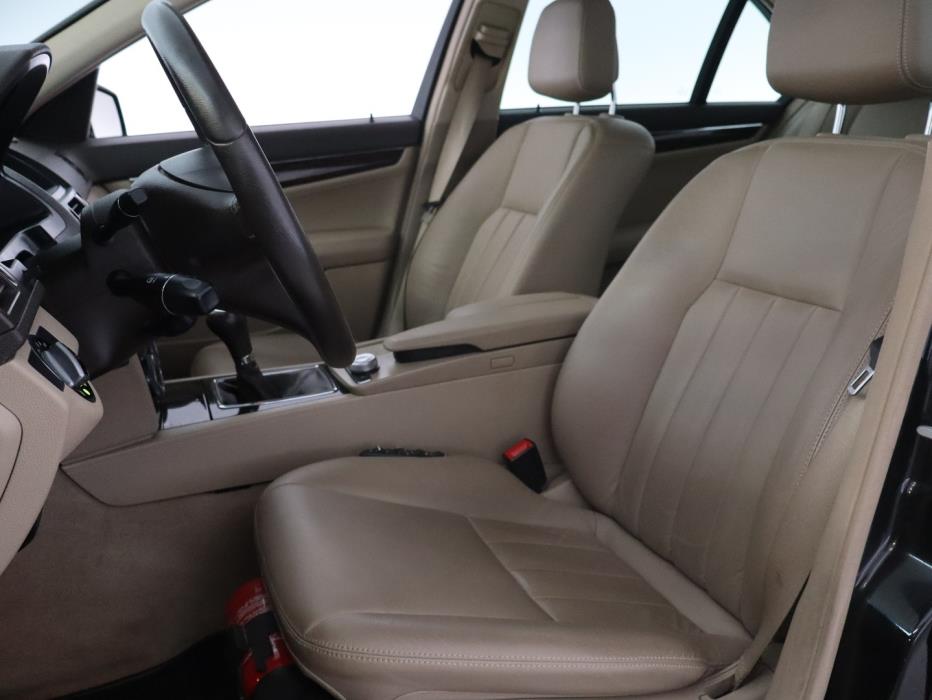 MERCEDES-BENZ C 2008