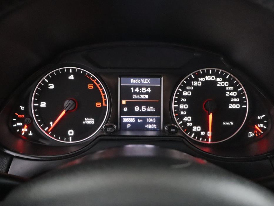AUDI Q5 2011