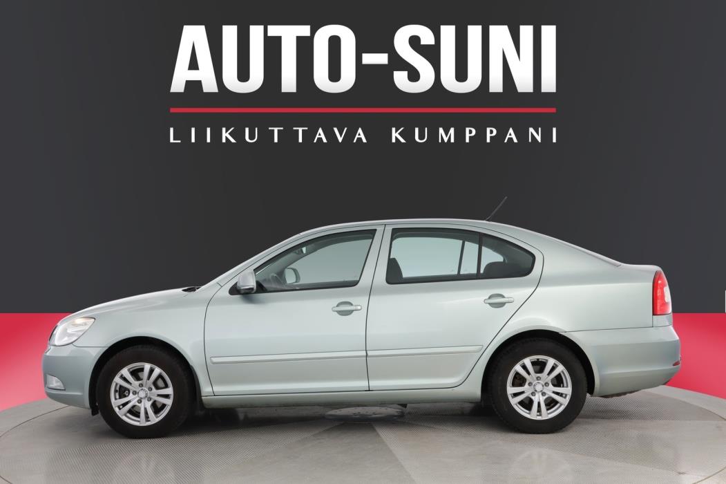 SKODA Octavia 2012