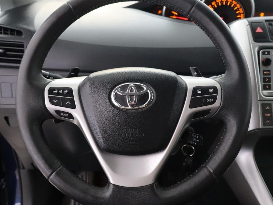 TOYOTA Verso 2013