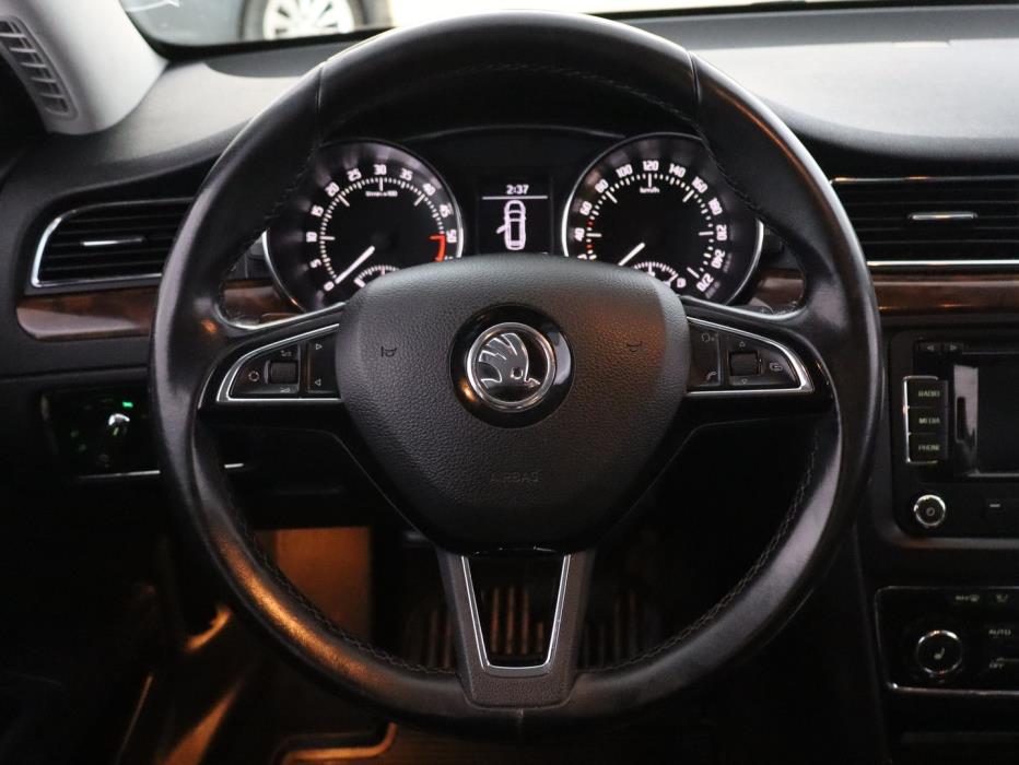 SKODA Superb 2014