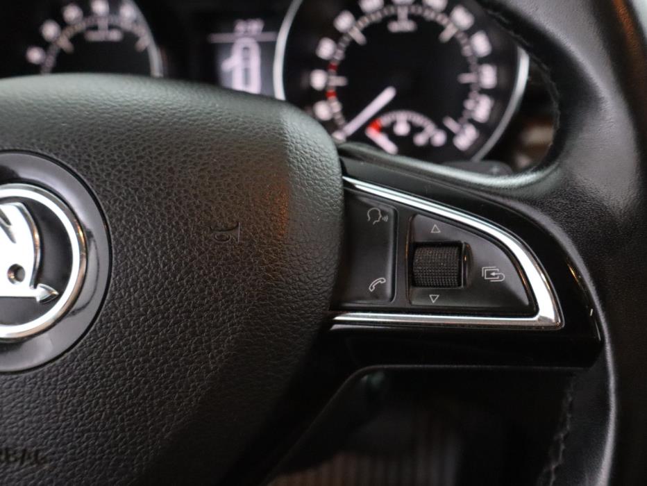 SKODA Superb 2014