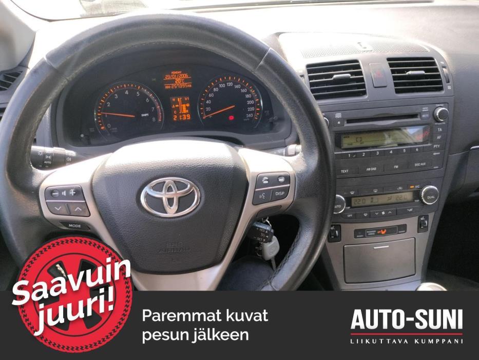 TOYOTA Avensis 2009