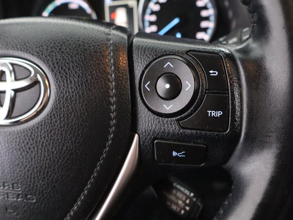 TOYOTA RAV4 2018