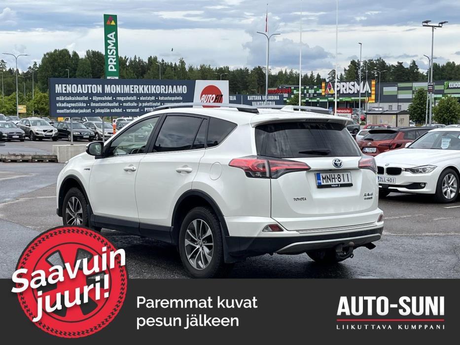 TOYOTA RAV4 2018