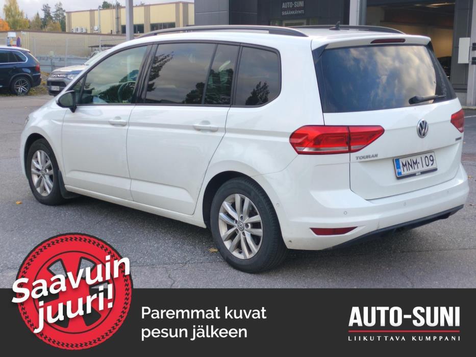 VOLKSWAGEN Touran 2018