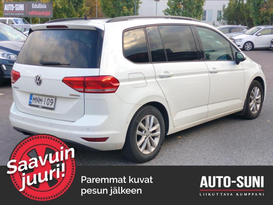 VOLKSWAGEN Touran 2018