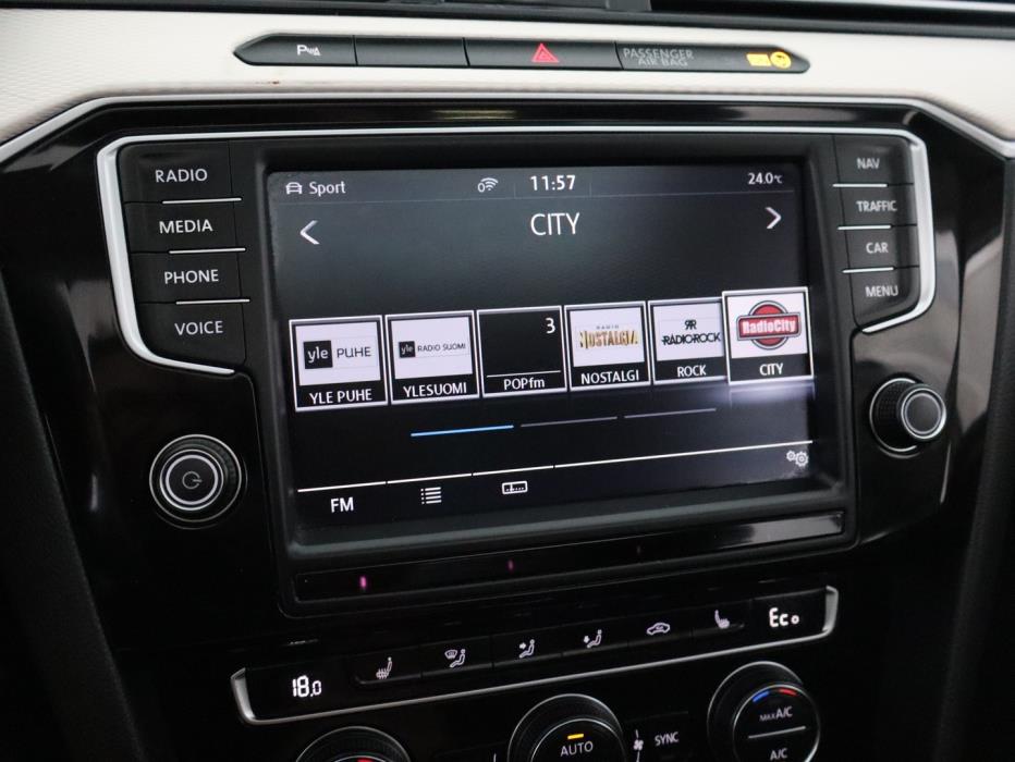 VOLKSWAGEN Passat 2017