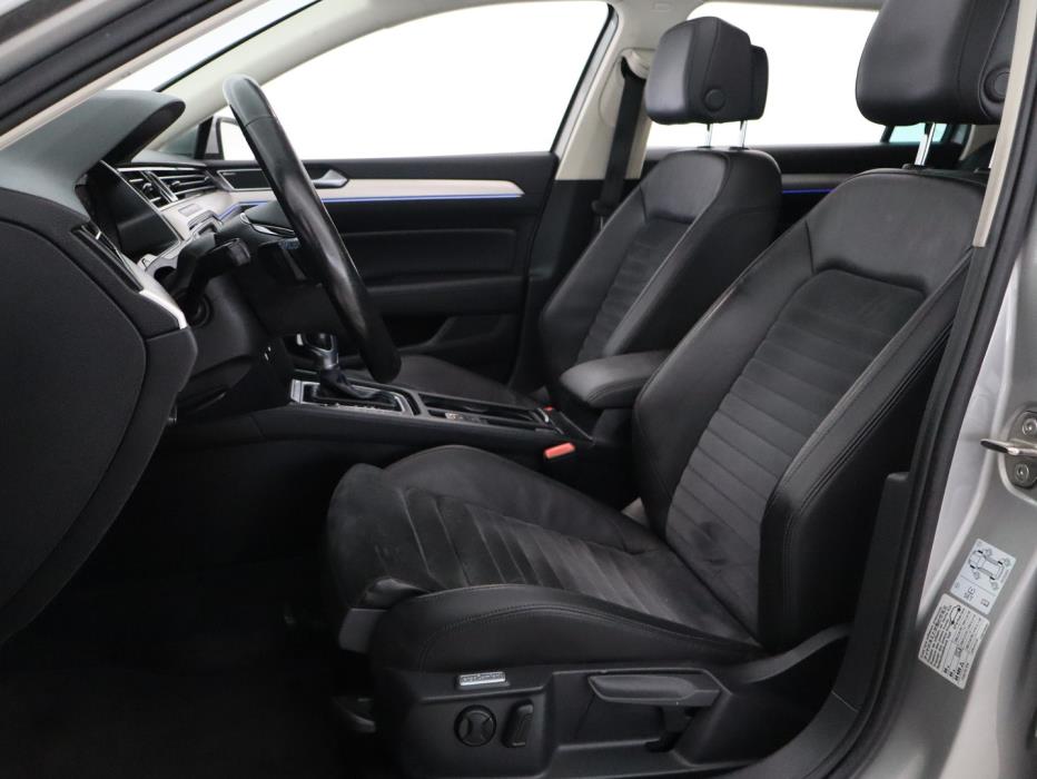 VOLKSWAGEN Passat 2017