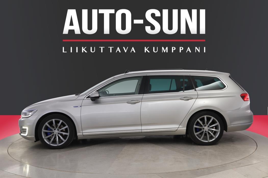 VOLKSWAGEN Passat 2017