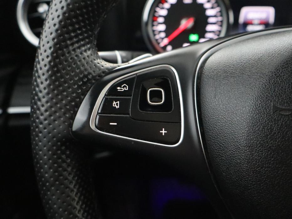 MERCEDES-BENZ E 2017