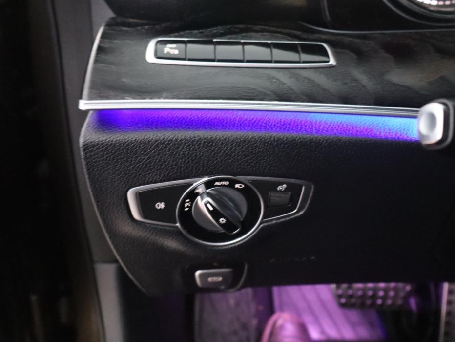 MERCEDES-BENZ E 2017