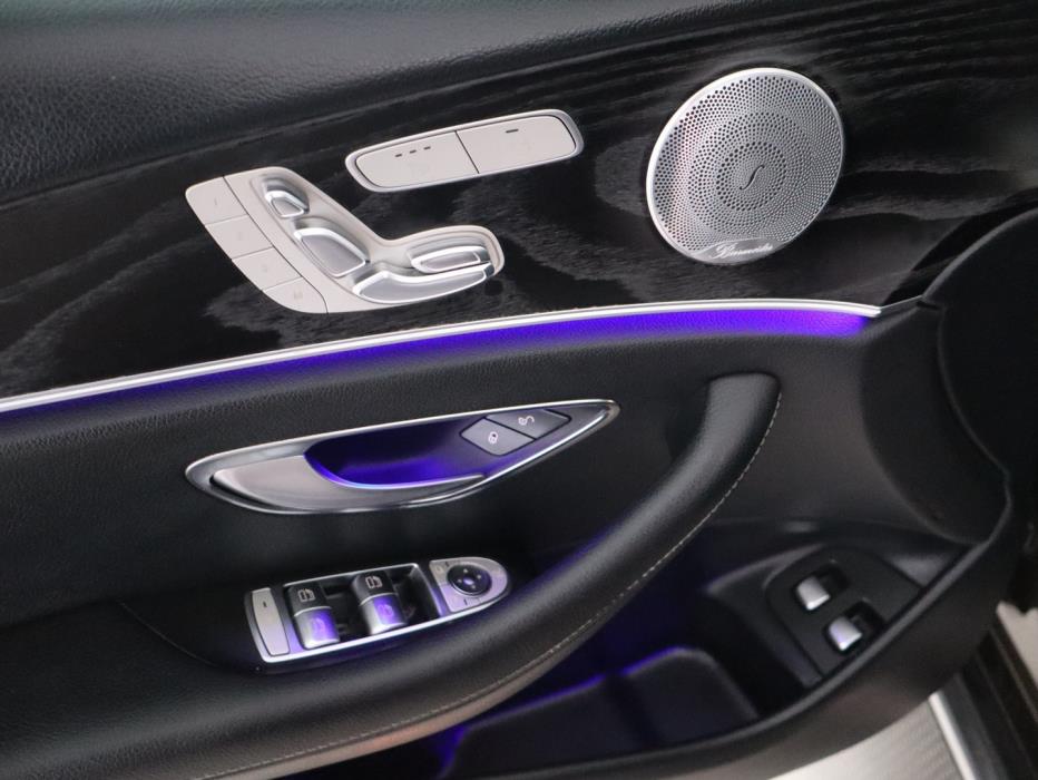 MERCEDES-BENZ E 2017
