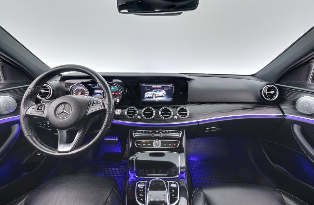 MERCEDES-BENZ E 2017