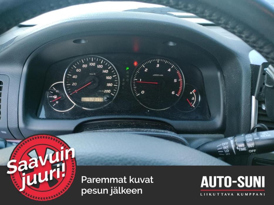 TOYOTA Land Cruiser 2004