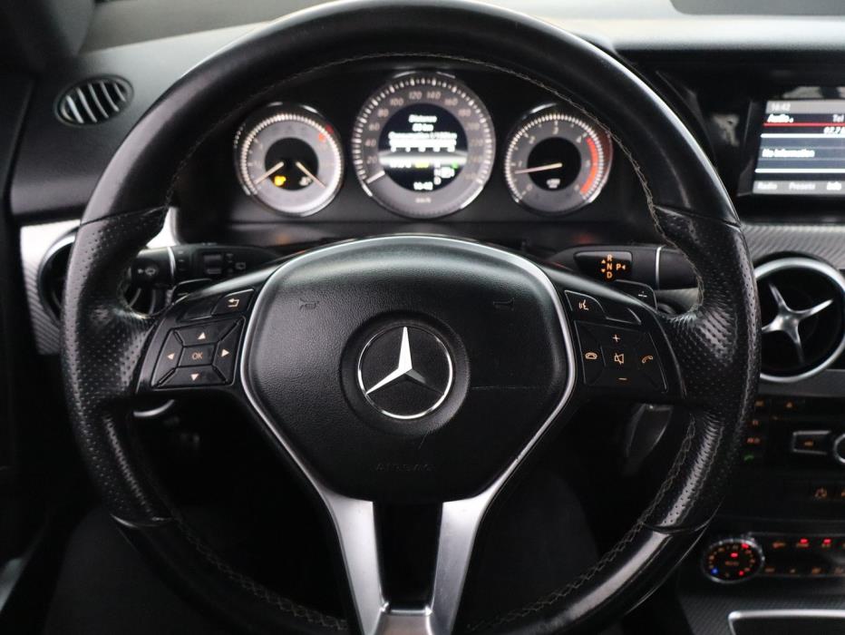 MERCEDES-BENZ GLK 2012
