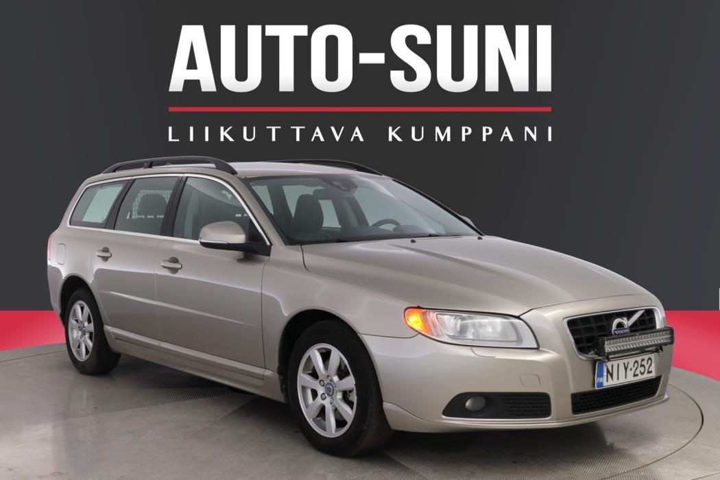 VOLVO V70 2013