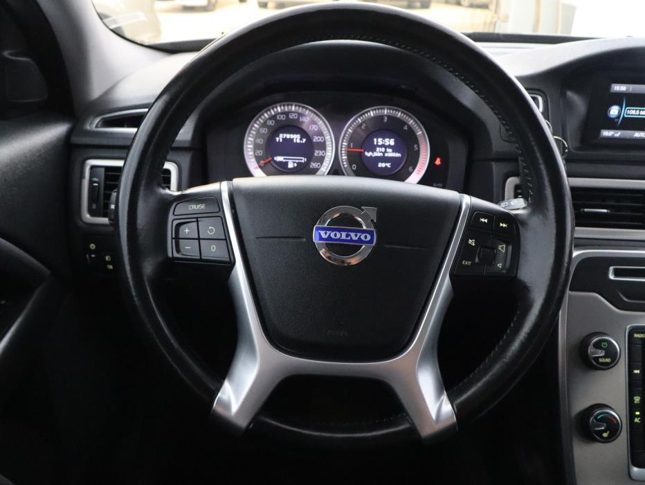 VOLVO V70 2013