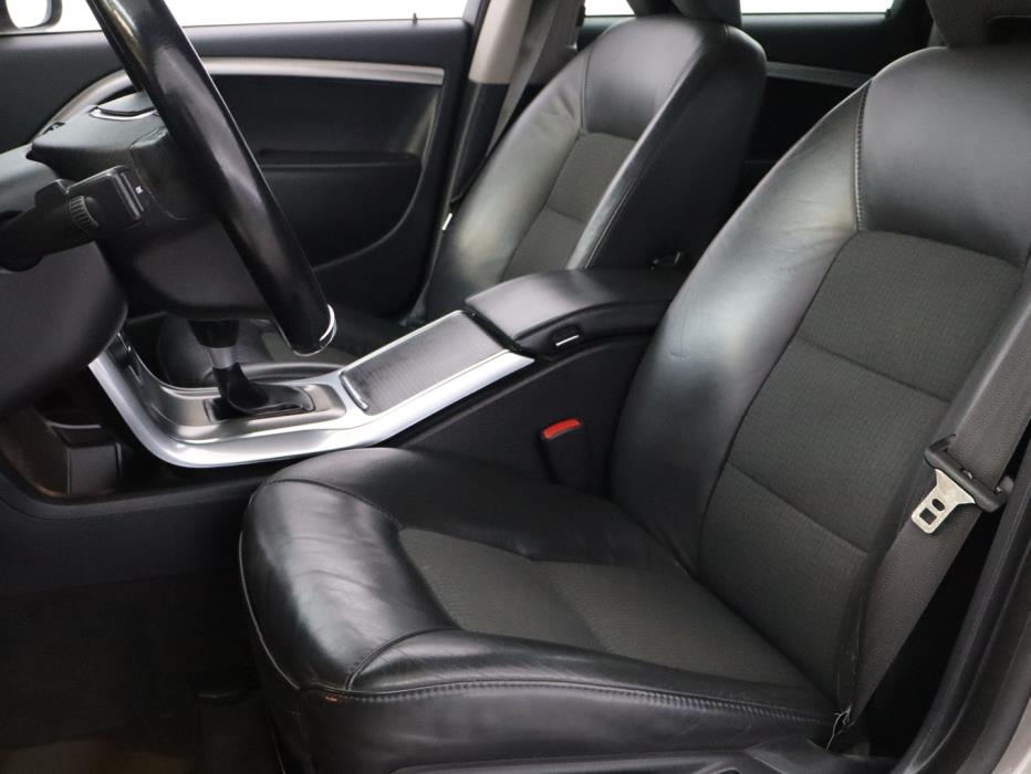 VOLVO V70 2013