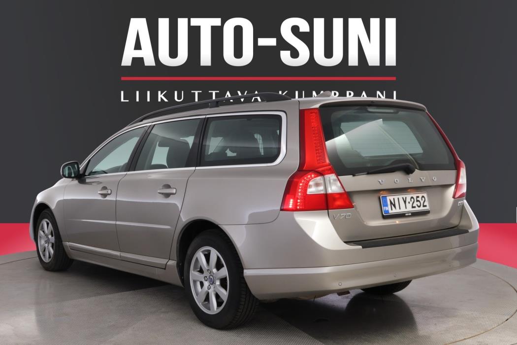 VOLVO V70 2013