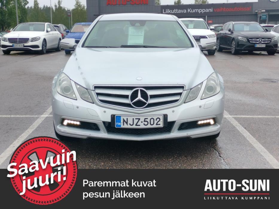 MERCEDES-BENZ E 2009