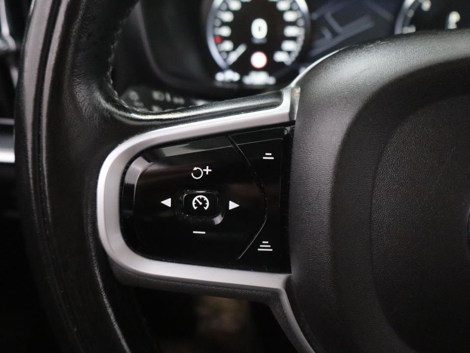 VOLVO V60 2019