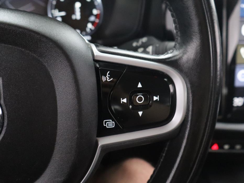 VOLVO V60 2019
