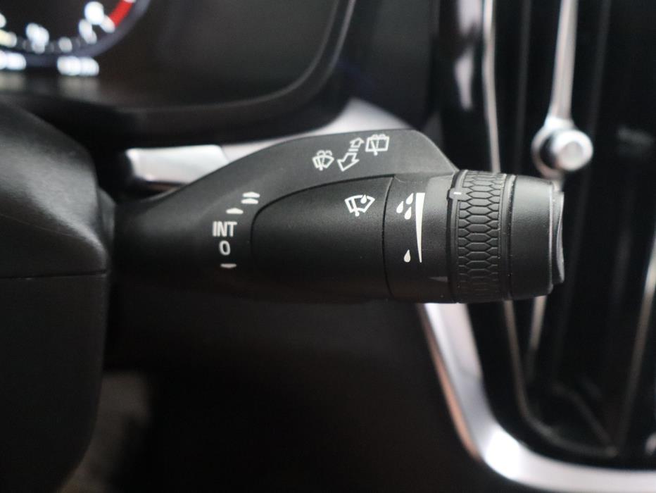 VOLVO V60 2019
