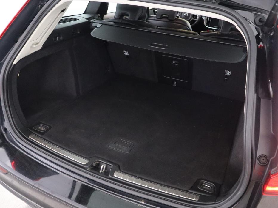 VOLVO V60 2019