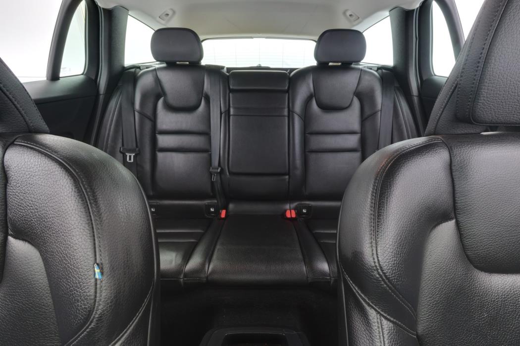VOLVO V60 2019