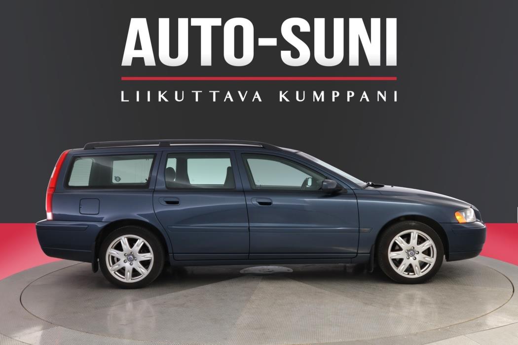 VOLVO V70 2005
