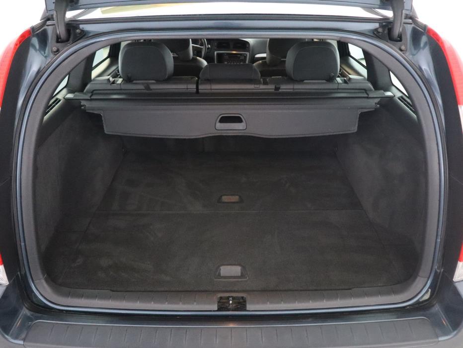 VOLVO V70 2005