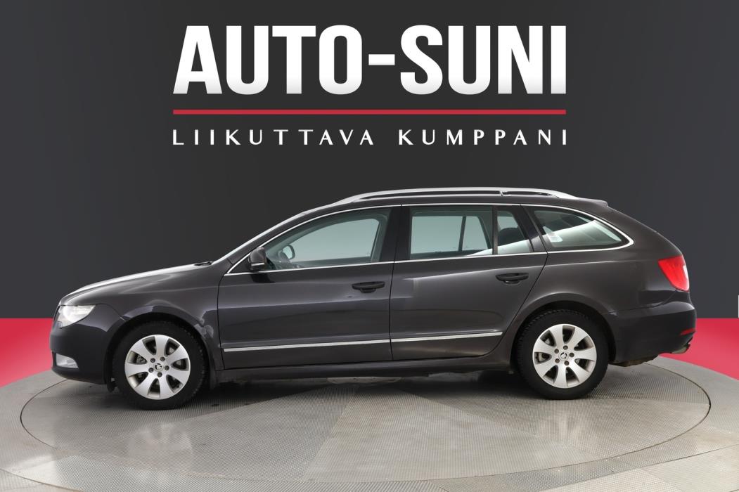 SKODA Superb 2010