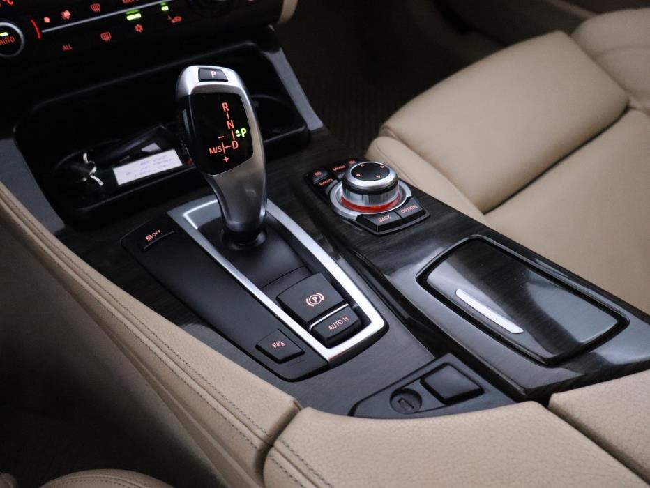 BMW 530 2010