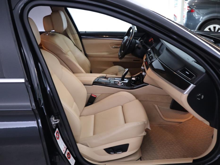 BMW 530 2010