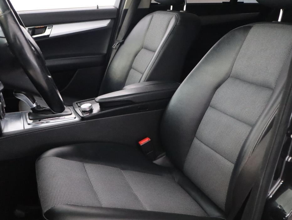 MERCEDES-BENZ C 2008