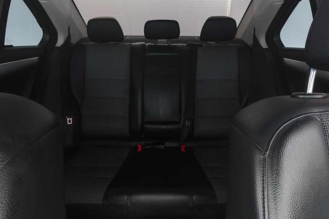 MERCEDES-BENZ C 2008