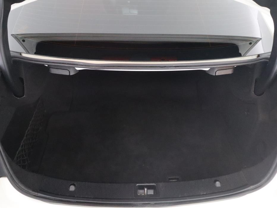 MERCEDES-BENZ E 2010