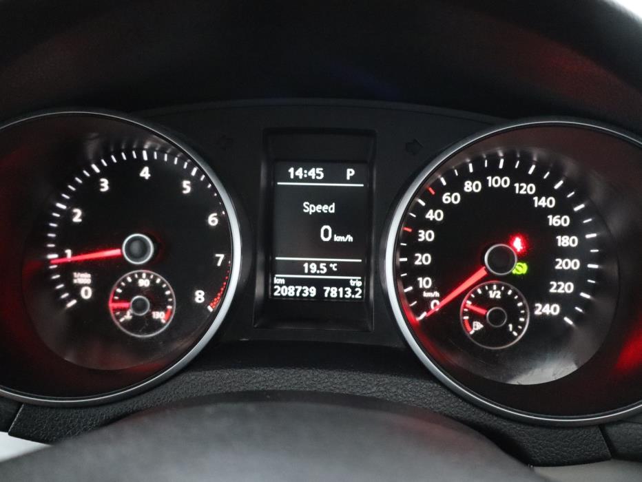 VOLKSWAGEN Golf 2010