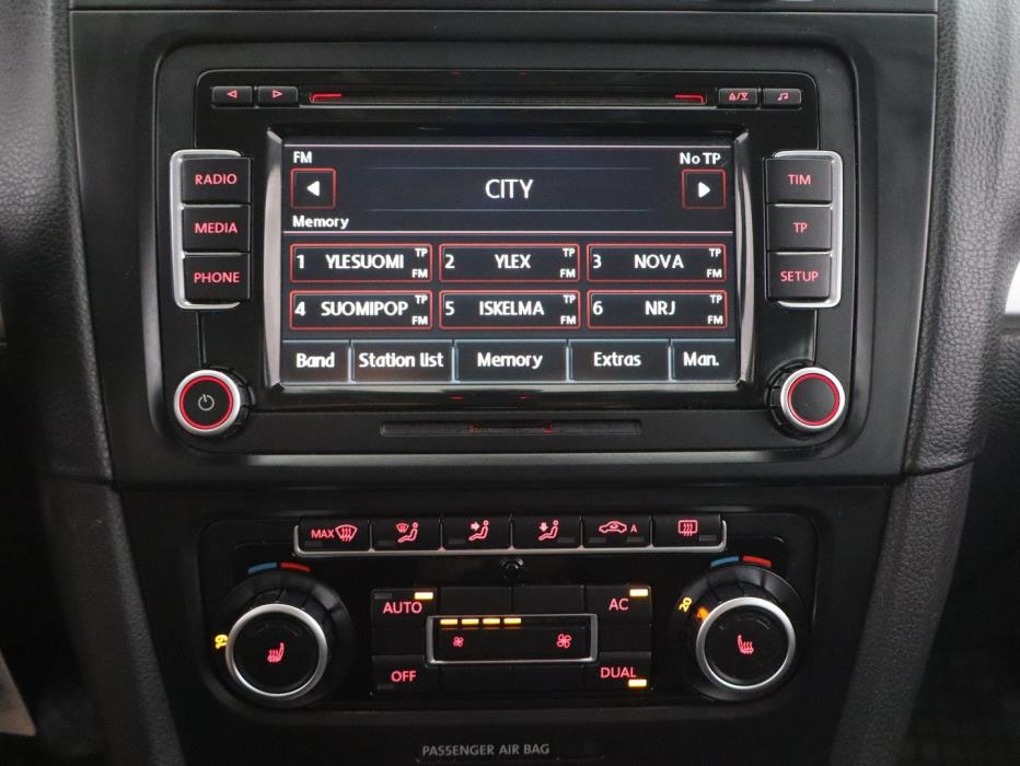 VOLKSWAGEN Golf 2010