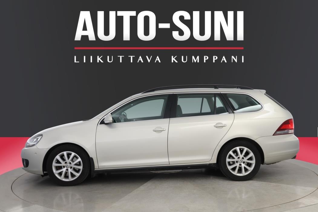 VOLKSWAGEN Golf 2010