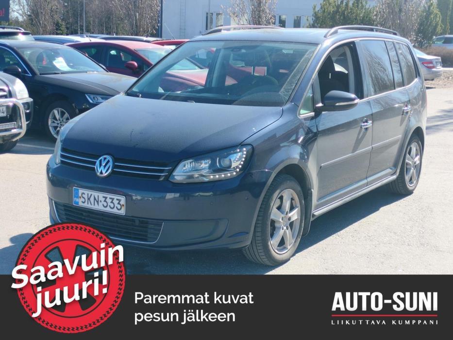 VOLKSWAGEN Touran 2012