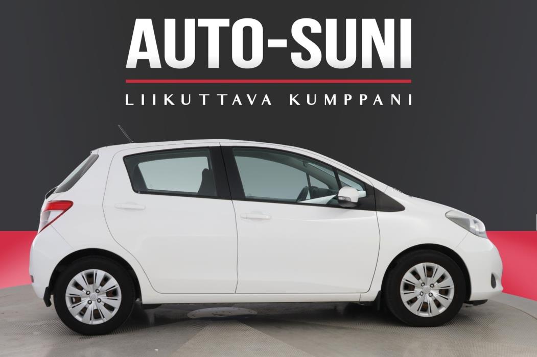 TOYOTA Yaris 2014