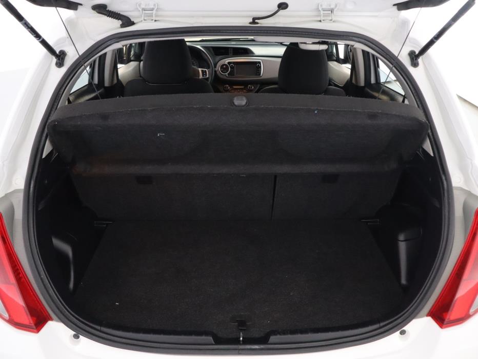 TOYOTA Yaris 2014