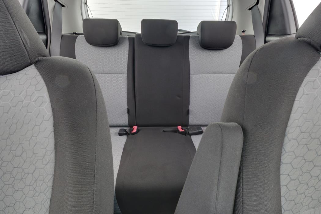 TOYOTA Yaris 2014