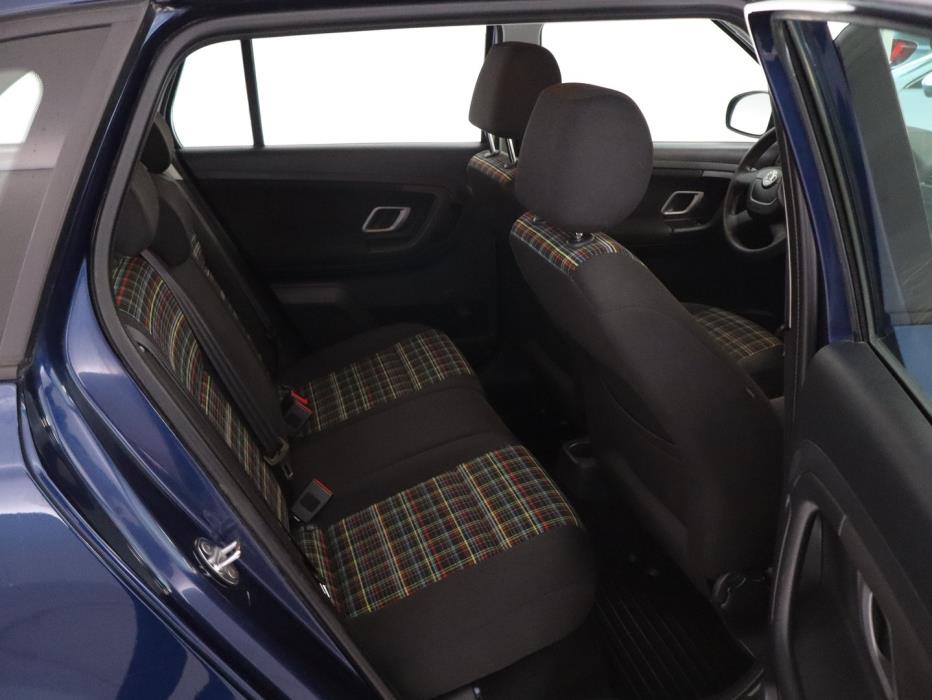 SKODA Fabia 2013